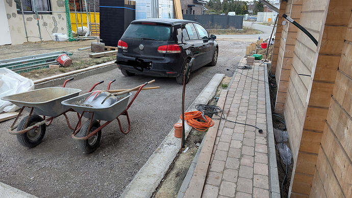 PXL_20251224_083507994~2