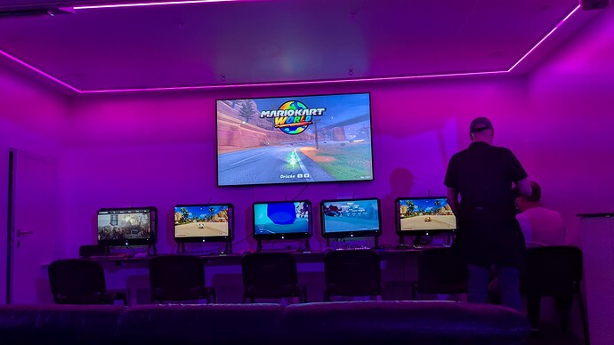 PXL_20250830_193710168.MP