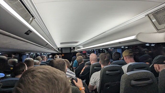 PXL_20250830_190746915