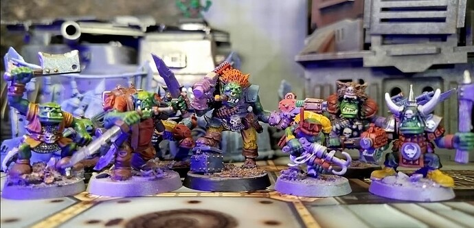 "Space Gits", ready to rock. Eine typische Kollektion aus alten und neuen GW Modellen, umbauten und Modelle kleinerer Künstler.