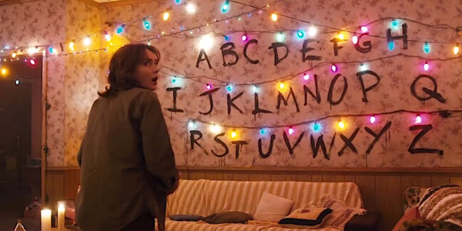 strangerthings-alphabet-wall-1568829179